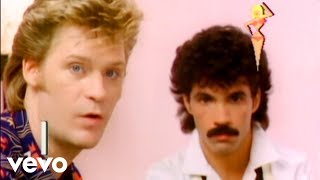 Daryl Hall &amp; John Oates - Family Man (Official Video)