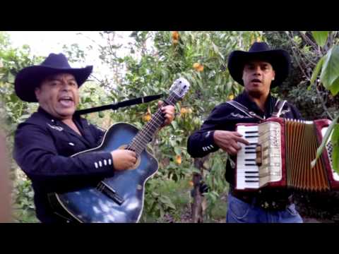 LOS RUISEÑORES DE LA FRONTERA