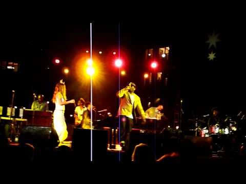 You Got Me - The Roots Feat. Joss Stone & John Legend