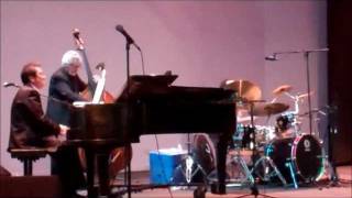 Tateng Katindig Trio plays Bolivia