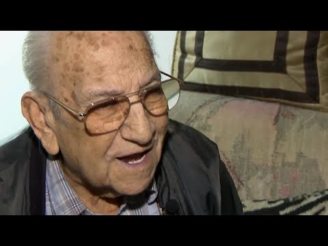 Local 10 speaks to man who discovered Versace's killer in his hideout