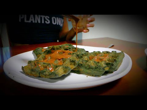 High Protein Vegan Waffles (Low Calorie!!!)
