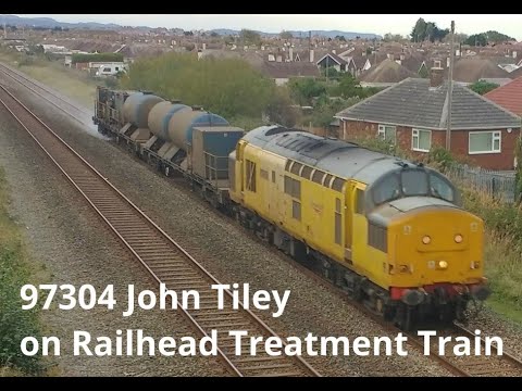 Prestatyn 31.10.2018 - Network Rail 97304 John Tiley on RHTT Railhead Treatment Train