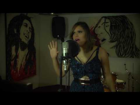 Rainha da Farra - Sentir na Pele (Clipe Oficial)