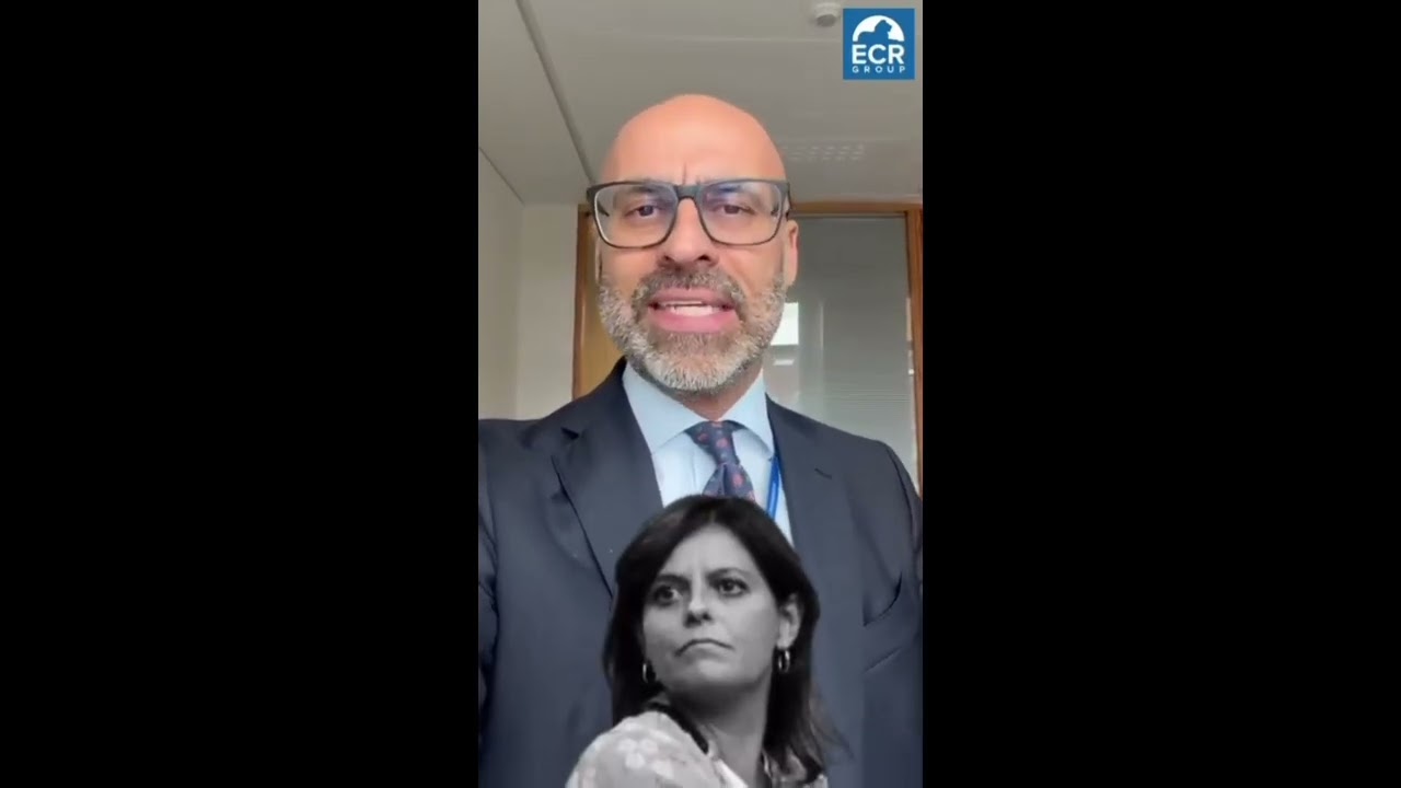 SQUARTA: “INCREDIBILE ILARIA SALIS PROPONE A BRUXELLES DI ABOLIRE LA PARATA DEL 2 GIUGNO”