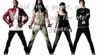 I'm A Goner(Converse)- Soulja Boy, Matt & Kim, Andrew W.K. (Lyrics on Screen)