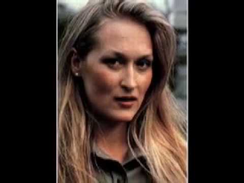 Sandra Bullock and Meryl Streep Kiss