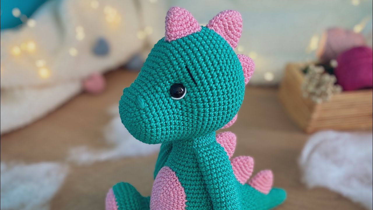 Decoração dinossauros amigurumi - Dino para presentear, decorar, brincar e se divertir