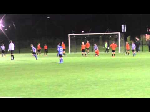2 nov 2013 VV De Meern D4 - IJFC D1 com 1-7 Eigen goal (1-6)