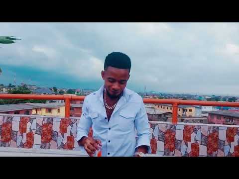 SYNO-OLUWA RUN AM  (lyrics video)