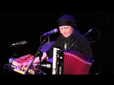 Folk@Clonter:2013:Inge Thomson:The Karine Polwart Trio