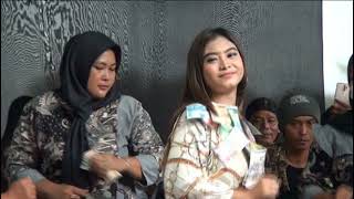 Download lagu GUGUR VOC : DEDE RISTY K.S MUSIC ENTERTAINMENT DESA BAYALANGU LOR GEGESIK CIREBON mp3
