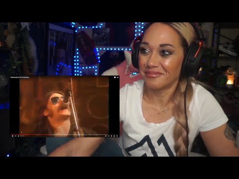 Motörhead "Ace of Spades" on BBC comedy show "The Young Ones" - Just Jen Reacts