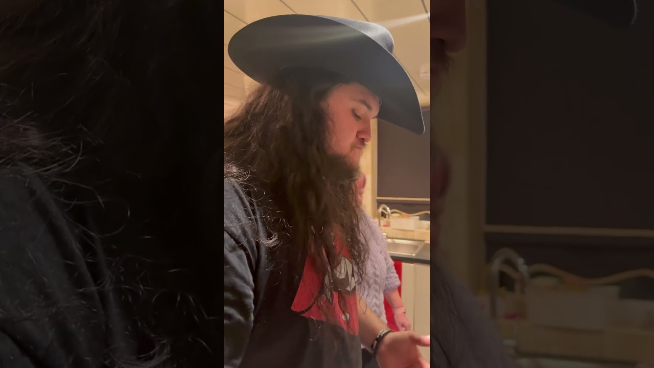 American tries UK Pancake for Pancake Day