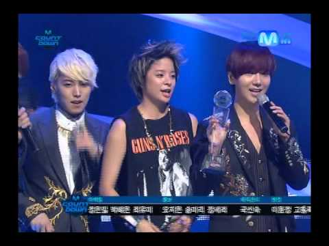 120712 f(x) Amber - Sexy, Free & Single