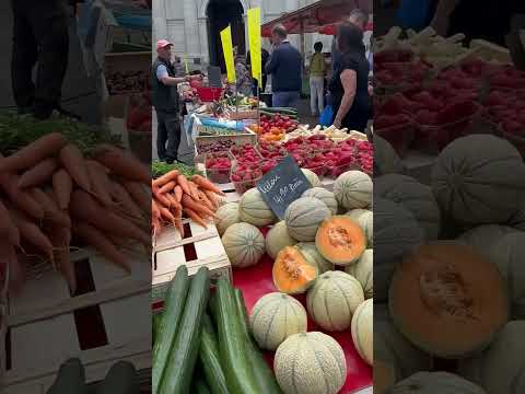 Market Day in Saumur, Pays de Loir, France