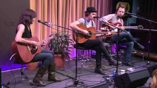 JP, Chrissie Hynde and the Fairground Boys - Perfect Lover (Bing Lounge)