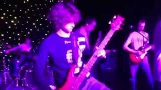 Disfamilymember/Proceed With Caution Live @Chill