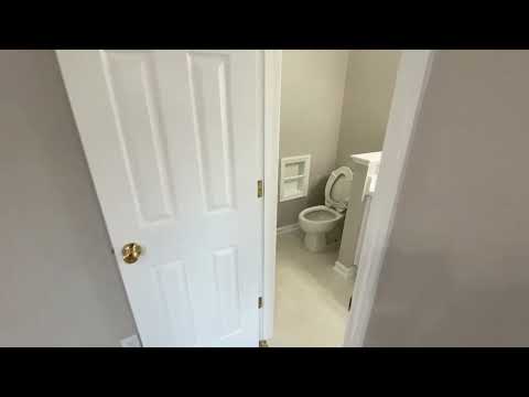 Room in 4 Bedroom House at 102 College Ave property video