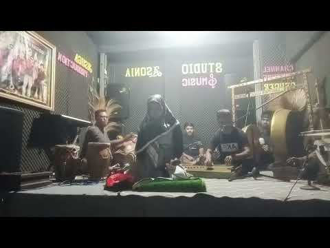 STUDIO ASONIA Celempungan Nenden Hareupan Juru kawih Ma Nonoh
