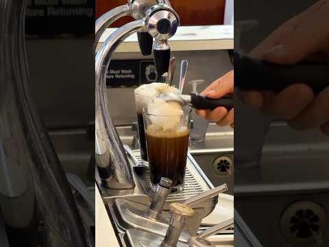 NYC's Luncheonette 🍨 Serving Classic Coke Floats for 100 Years!