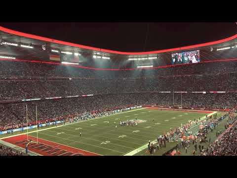 Country Roads - Munich NFL - Seattle Seahawks @ Tampy Bay Buccaneers with Tom Brady