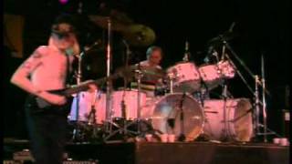 Johnny Winter  Plays &#39;Johnny B Goode&#39; + Fan Throws A Bottle At Him!