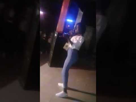 Yasmine au tassaré show de vito