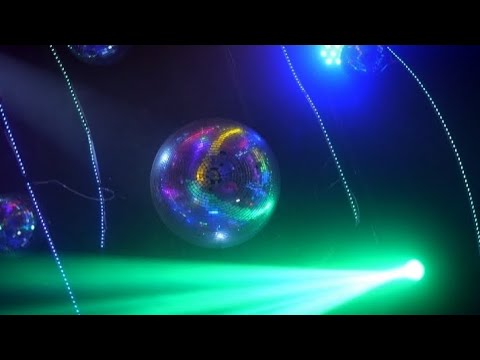 Volume Up Band - Hot Stuff Bad Girls Gimme gimme (Disco Medley Cover)