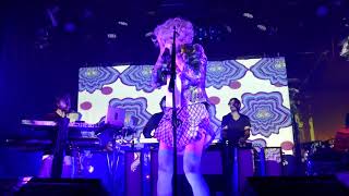 Of Montreal (09) It&#39;s Different for Girls @ Vinyl Music Hall (2017-12-14)