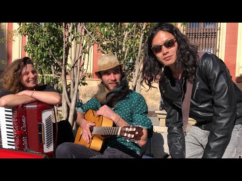 How To Be Travelling Musicians | Buskers in Spain