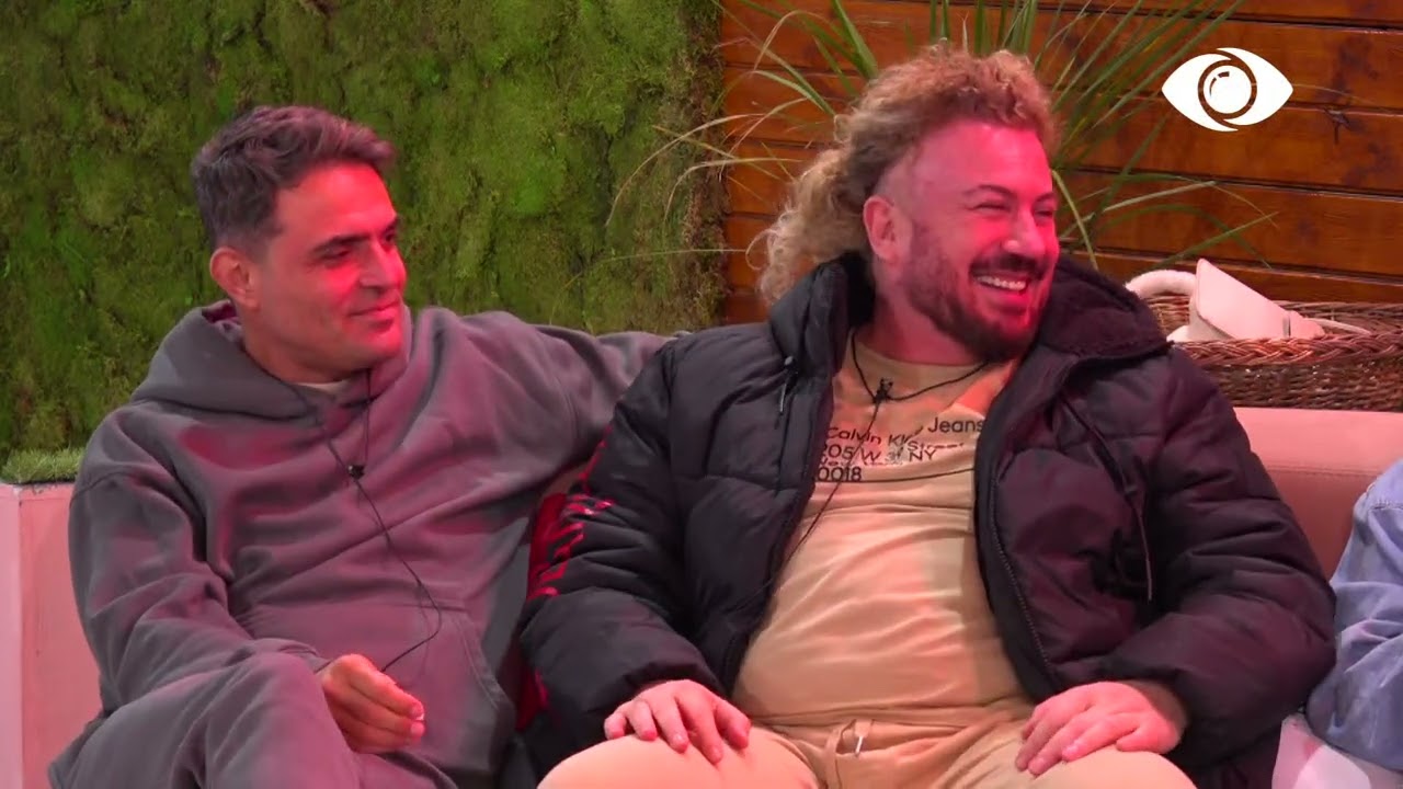 Mbrëmje plot atmosferë, këngë dhe të qeshura pafund