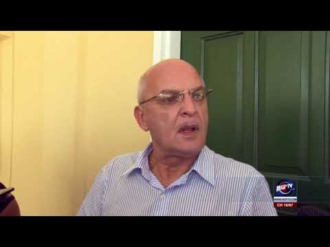 61 RUSAL WORKERS REMAIN OFF THE JOB   OFFICIALS MEET GOV'T