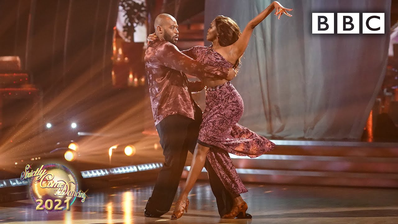 Ugo Monye and Oti Mabuse Rumba to Leave The Door Open by Bruno Mars ✨ BBC Strictly 2021