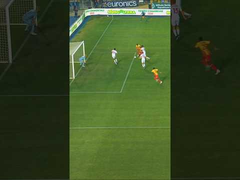 Il gol della salvezza di BANDA 🌟 #SerieA #Lecce #LecceGenoa