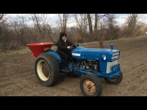 For Sale: CountyLine Funnel Spreader Seeder-SE Michigan