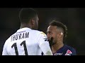 Thuram reçoit les conseils de Neymar