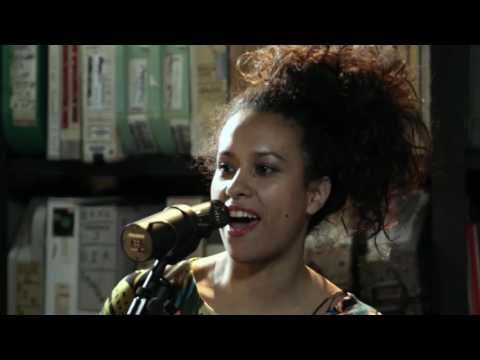 La Yegros - Chicha Rosa - 11/21/2016 - Paste Studios, New York, NY