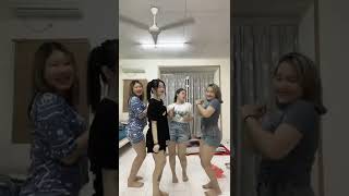 Download lagu 4 cewek joget sikok bagi duo #sikok #joget mp3