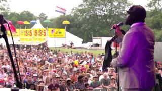 Gregory Porter - Water Under Bridges (Glastonbury 2015)