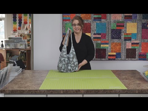 YouTube video about: How to decorate a quilt square?