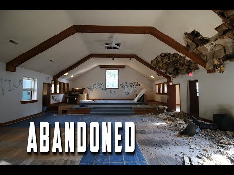 Exploring A Derelict Abandoned Church