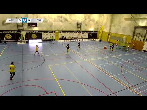 Mouad Belhacen scoort een heel fraaie goal tijdens ASV Lebo - ZVV Den Haag