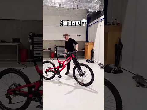 Santa cruz VS Giant. #mtb #suspension