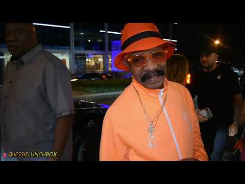 " Drake's better than BEATLES & MICHAEL JACKSON " says Drake's DAD outside Bootsy Bellows
