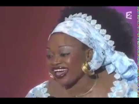 Oumou Sangaré Feat alicia keys - Fallin [Vidéo Concert]