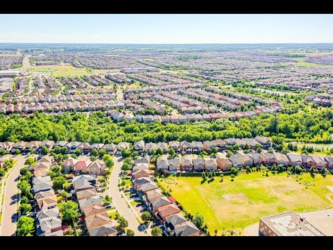 For Sale - 8 Beavervalley Drive, Brampton, ON L7A 3L5