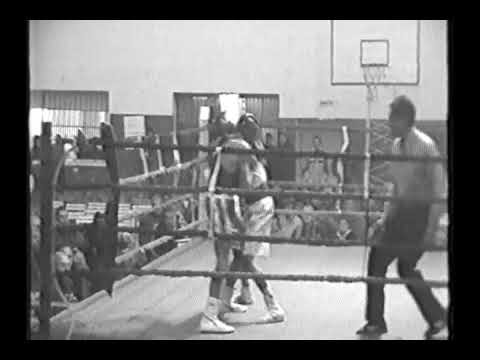 3 Peleas  MARIO VILLALOBO vs  ALBERTO CASTAÑO Polideportivo