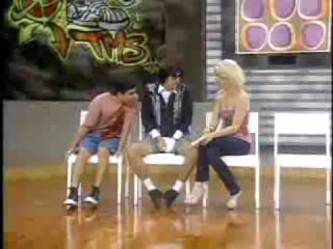 Risas en Combo 4/14/10 - Momica en su Chanza