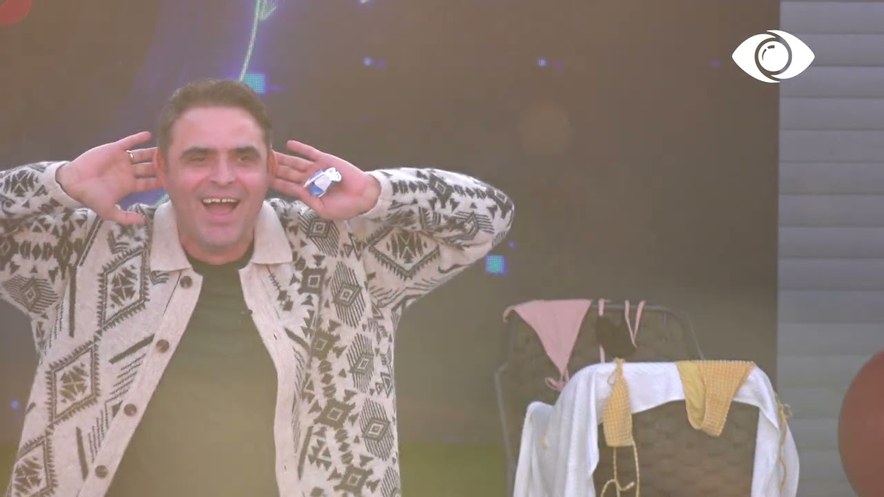 Banorët interpretojnë opera pas Armaldos